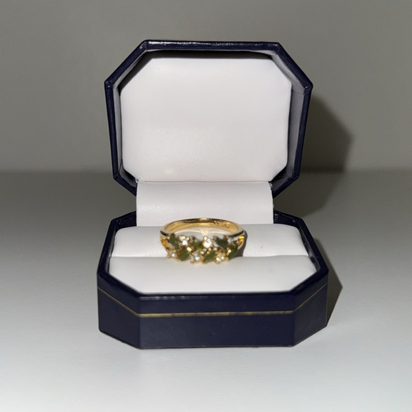 Vintage Gold Gem Ring - Picture 4 of 14